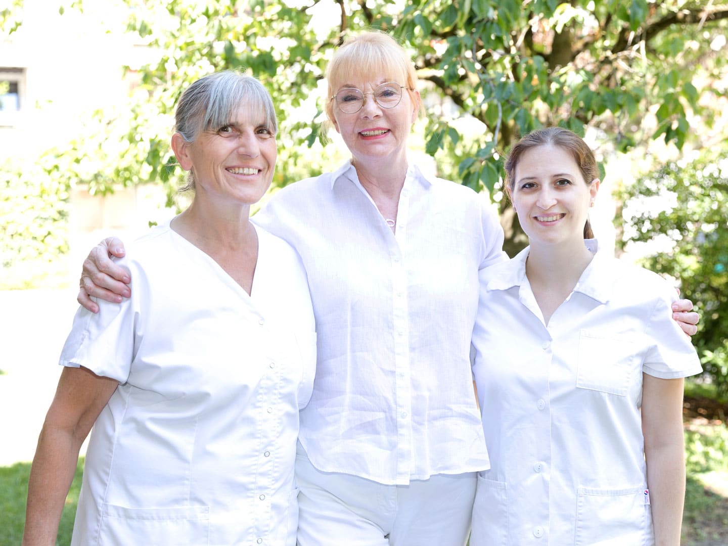 Beate Jauch, Marie-Theres Schweigerer und Stefanie Burger von ChiMed Augsburg